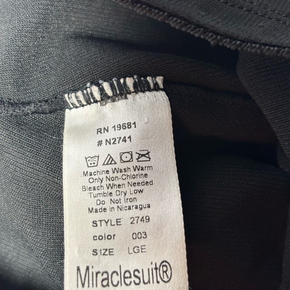 Miraclesuit Women's Black Shapewear Hi-Waist Thigh Slimmer Firm Compression L - Picture 5 of 7